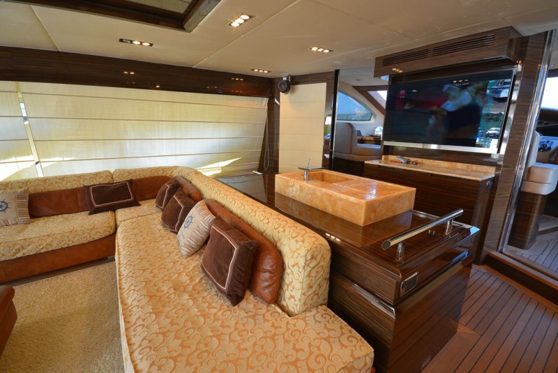 2008 AZIMUT YACHTS