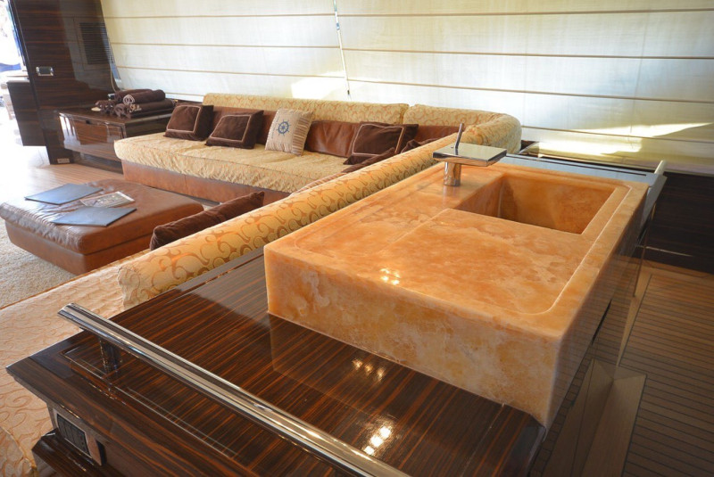 2008 AZIMUT YACHTS