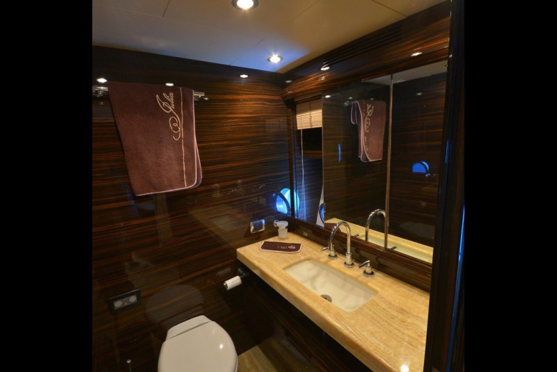 2008 AZIMUT YACHTS