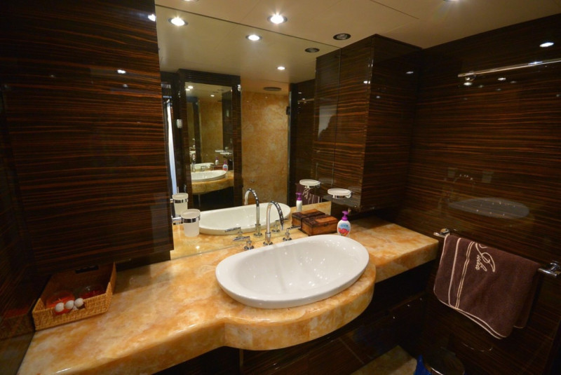 2008 AZIMUT YACHTS