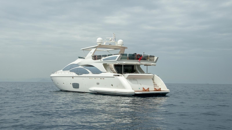 95 2008 AZIMUT YACHTS