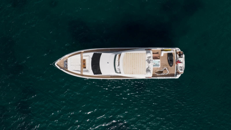 95 2008 AZIMUT YACHTS