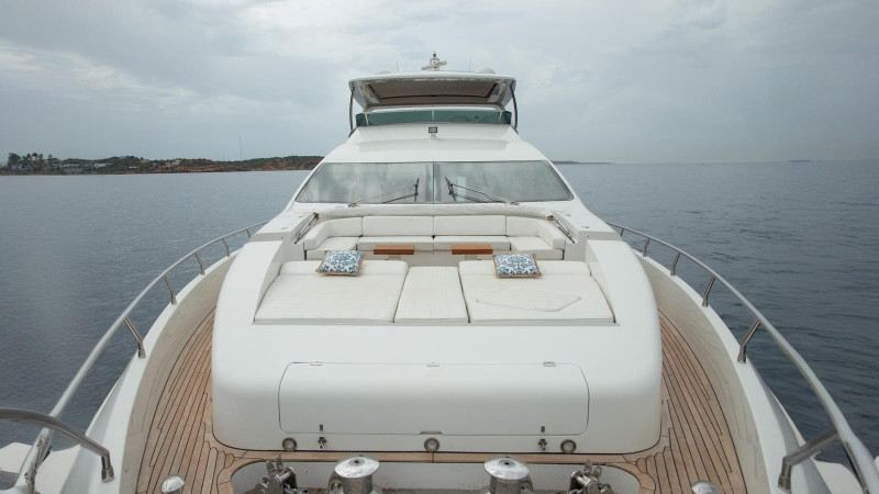 95 2008 AZIMUT YACHTS
