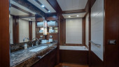 95 2008 AZIMUT YACHTS
