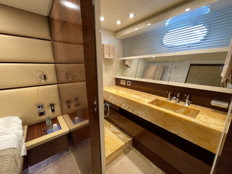 88 2010 SANLORENZO YACHTS