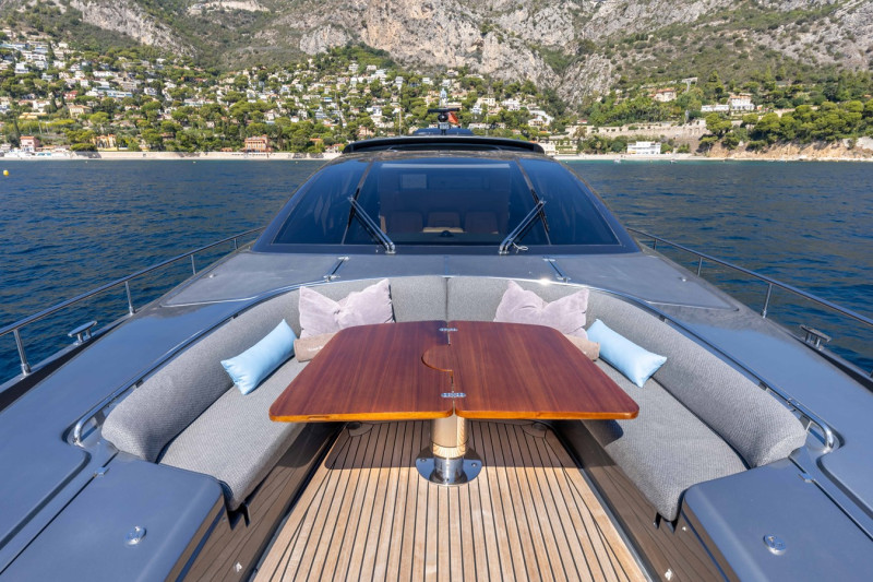 Domino 86 2010 RIVA YACHT