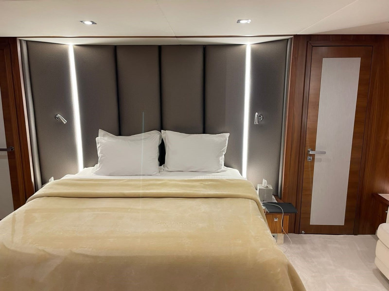 Predator 92 2009 SUNSEEKER