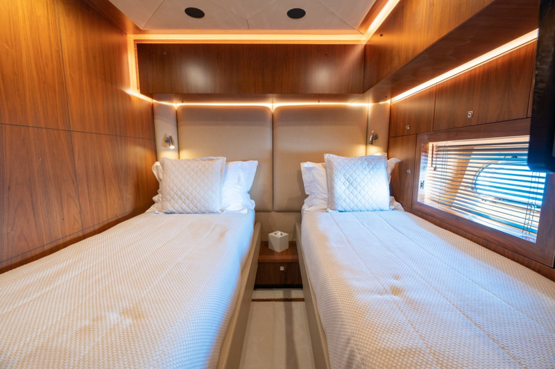 Predator 92 2009 SUNSEEKER