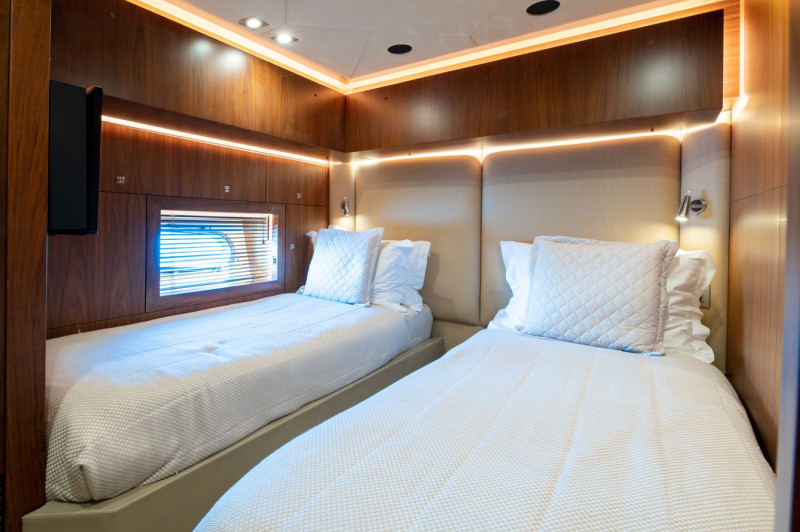 Predator 92 2009 SUNSEEKER