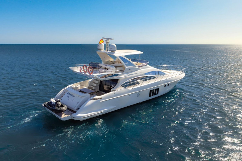 AZIMUT 64 2013 AZIMUT YACHTS