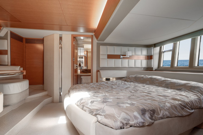AZIMUT 64 2013 AZIMUT YACHTS