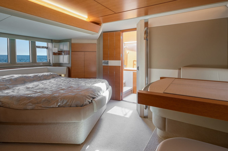 AZIMUT 64 2013 AZIMUT YACHTS