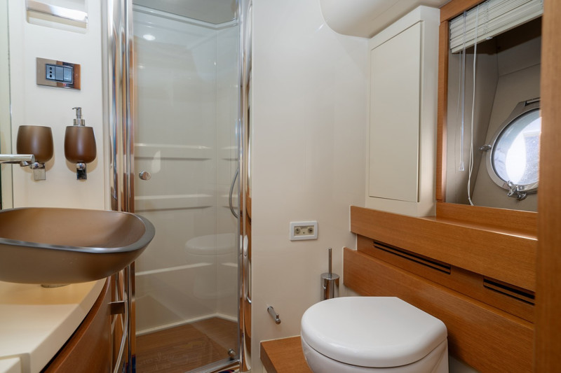 AZIMUT 64 2013 AZIMUT YACHTS