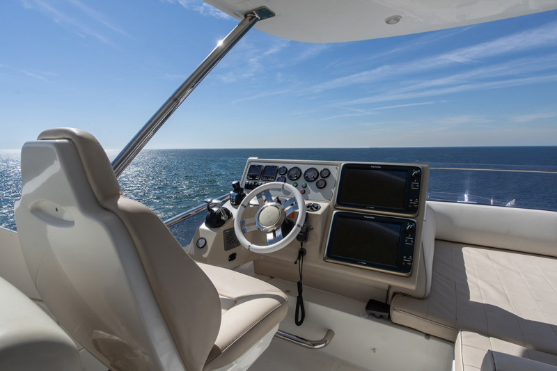 AZIMUT 64 2013 AZIMUT YACHTS