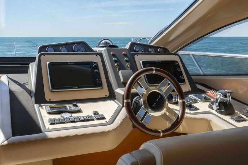 AZIMUT 64 2013 AZIMUT YACHTS