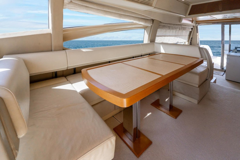 AZIMUT 64 2013 AZIMUT YACHTS