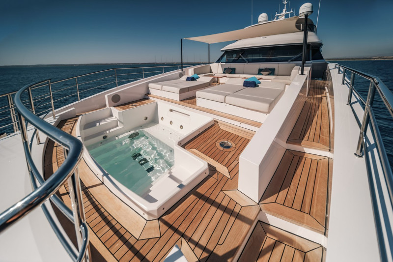 &Beta;&Epsilon;&Nu;&Epsilon;&Tau;&Tau;&Iota; FAST 125' 2021 BENETTI YACHTS