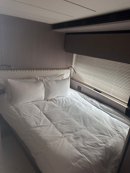 72 FLY 2022 AZIMUT YACHTS