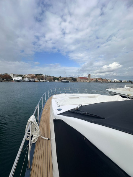 72 FLY 2022 AZIMUT YACHTS