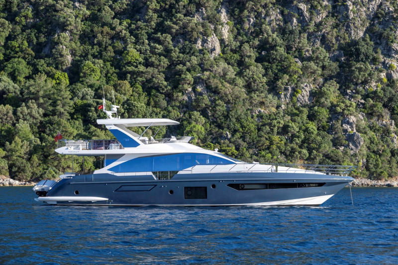 72 FLY 2022 AZIMUT YACHTS