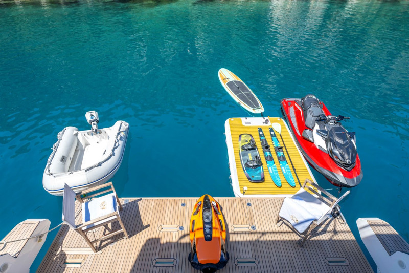 72 FLY 2022 AZIMUT YACHTS