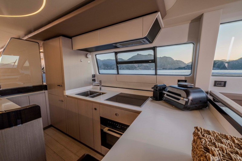 72 FLY 2022 AZIMUT YACHTS