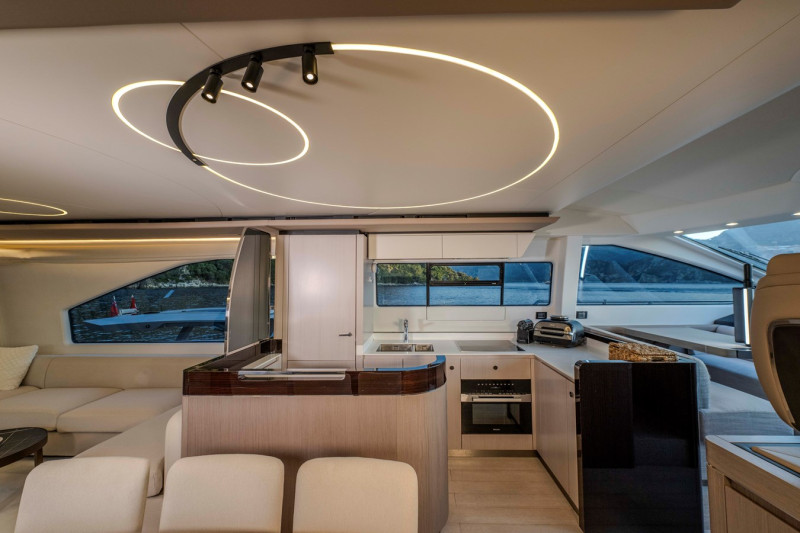 72 FLY 2022 AZIMUT YACHTS