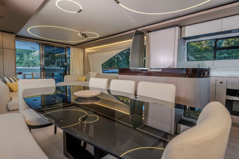 72 FLY 2022 AZIMUT YACHTS
