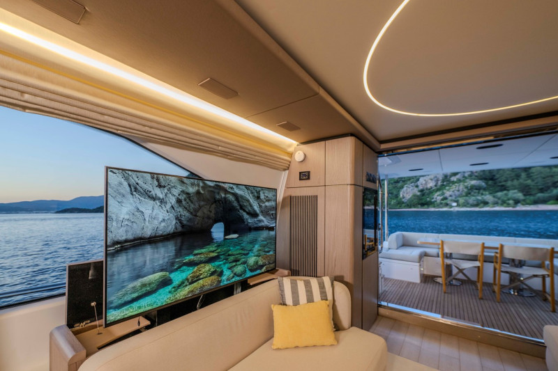 72 FLY 2022 AZIMUT YACHTS