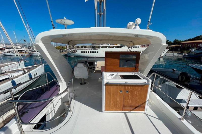 FLY 50 2016 AZIMUT YACHTS