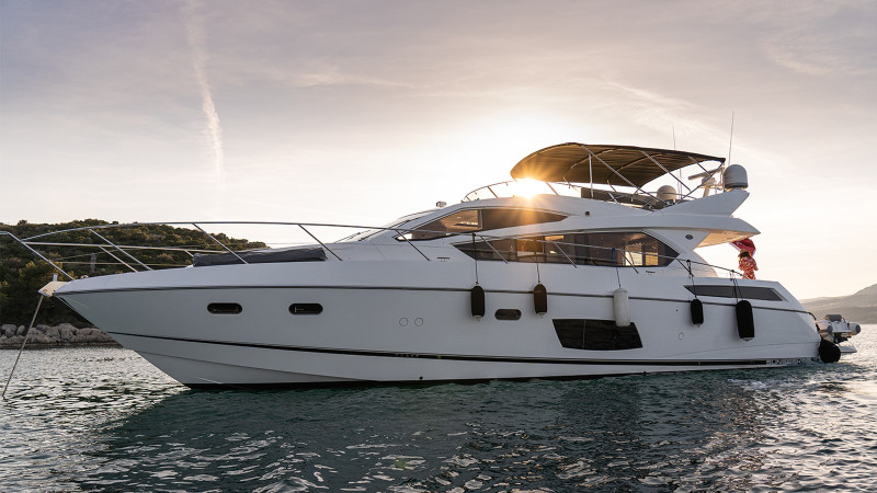 MANHATTAN 63 2011 SUNSEEKER