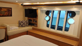 830 2009 FERRETTI YACHTS