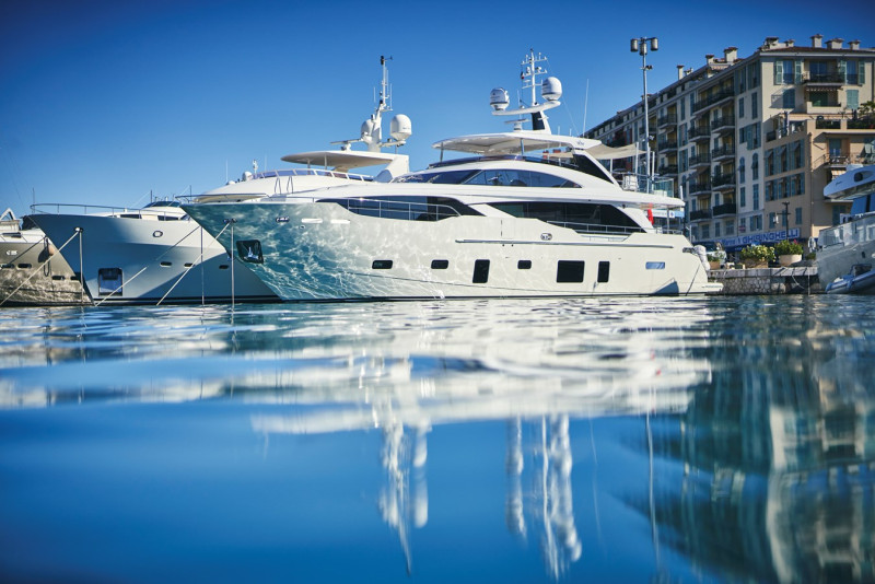PRINCESS 30M 2019 PRINCESS YACHTS