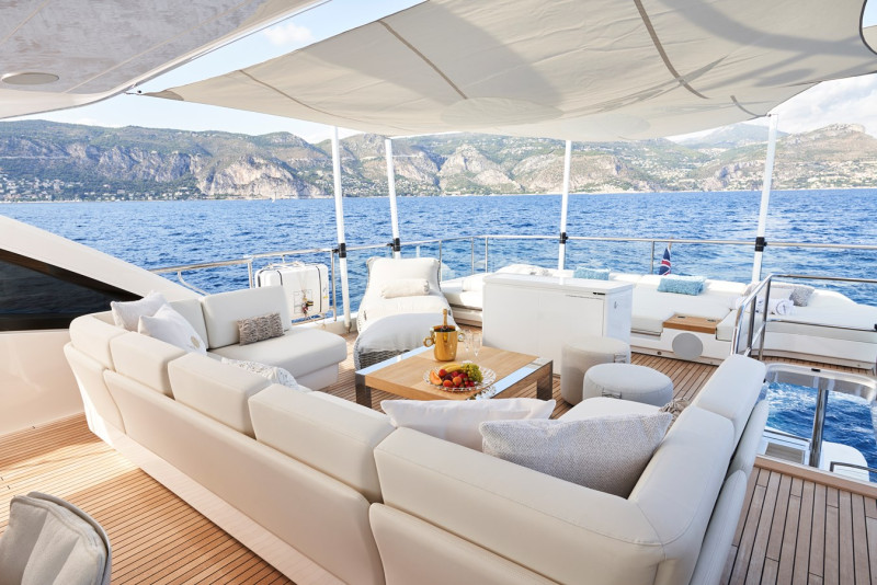 PRINCESS 30M 2019 PRINCESS YACHTS