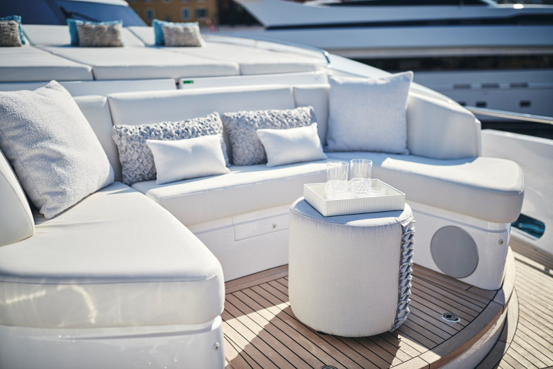PRINCESS 30M 2019 PRINCESS YACHTS