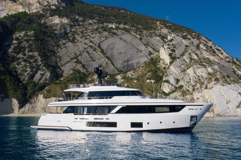 NAVETTA 30 2023 CUSTOM LINE