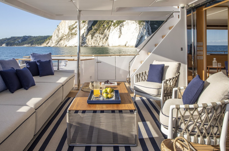 NAVETTA 30 2023 CUSTOM LINE