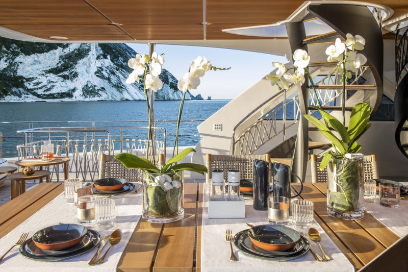 NAVETTA 30 2023 CUSTOM LINE