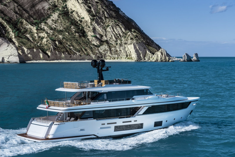 NAVETTA 30 2023 CUSTOM LINE