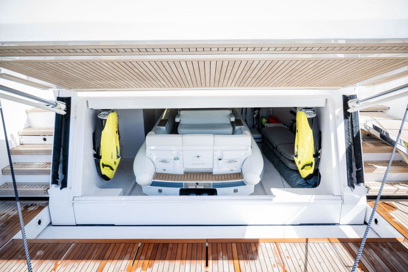 NAVETTA 30 2023 CUSTOM LINE