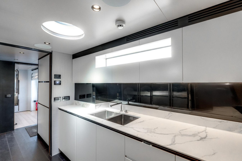 GRANDE 27M 2019 AZIMUT YACHTS