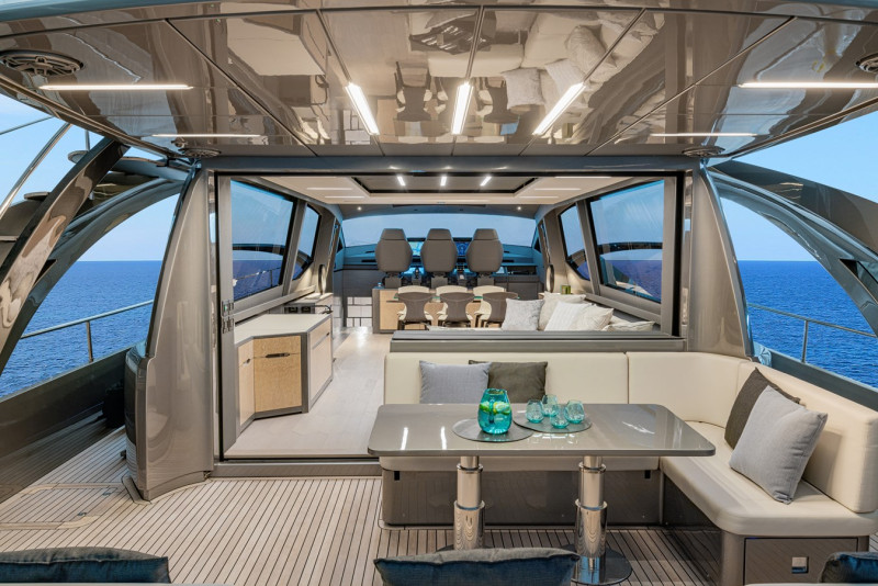 PERSHING 8 X 2022 PERSHING