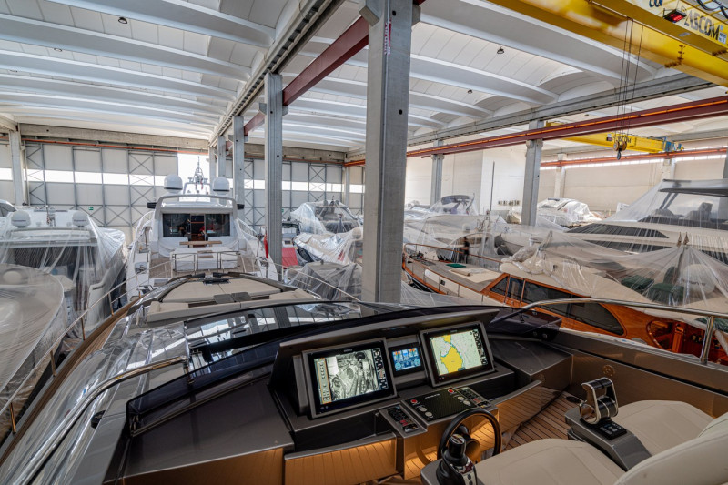 PERSHING 8 X 2022 PERSHING