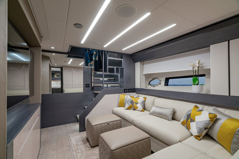 PERSHING 8 X 2022 PERSHING