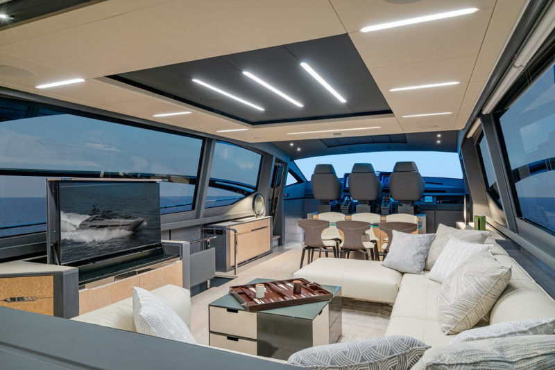 PERSHING 8 X 2022 PERSHING