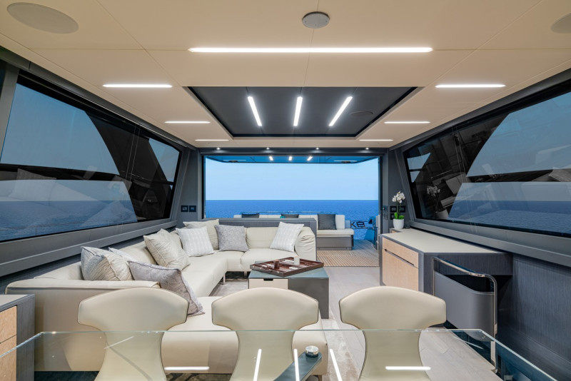 PERSHING 8 X 2022 PERSHING