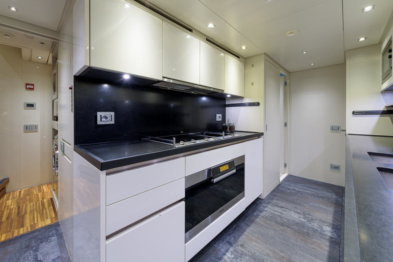 SL 104 2012 SANLORENZO YACHTS