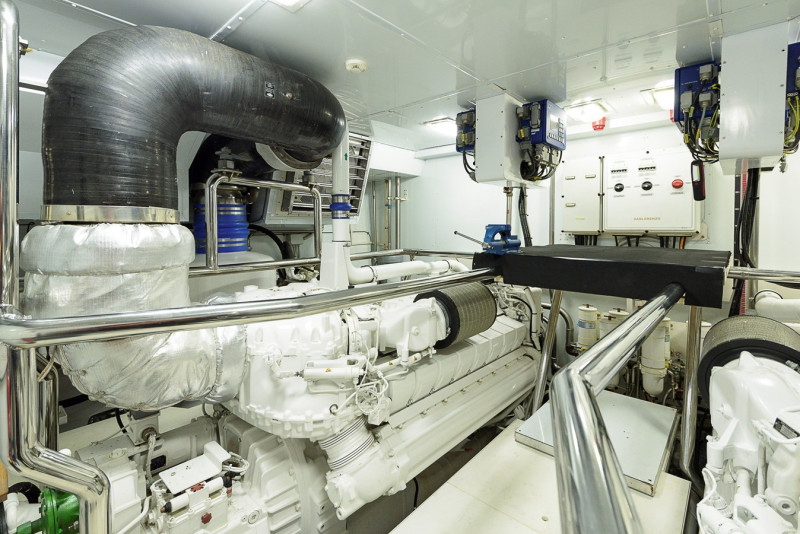 SL 104 2012 SANLORENZO YACHTS