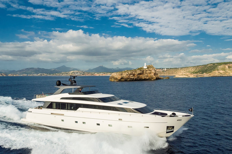 SL 104 2012 SANLORENZO YACHTS