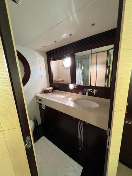 68 Sport Yacht 2013 SUNSEEKER